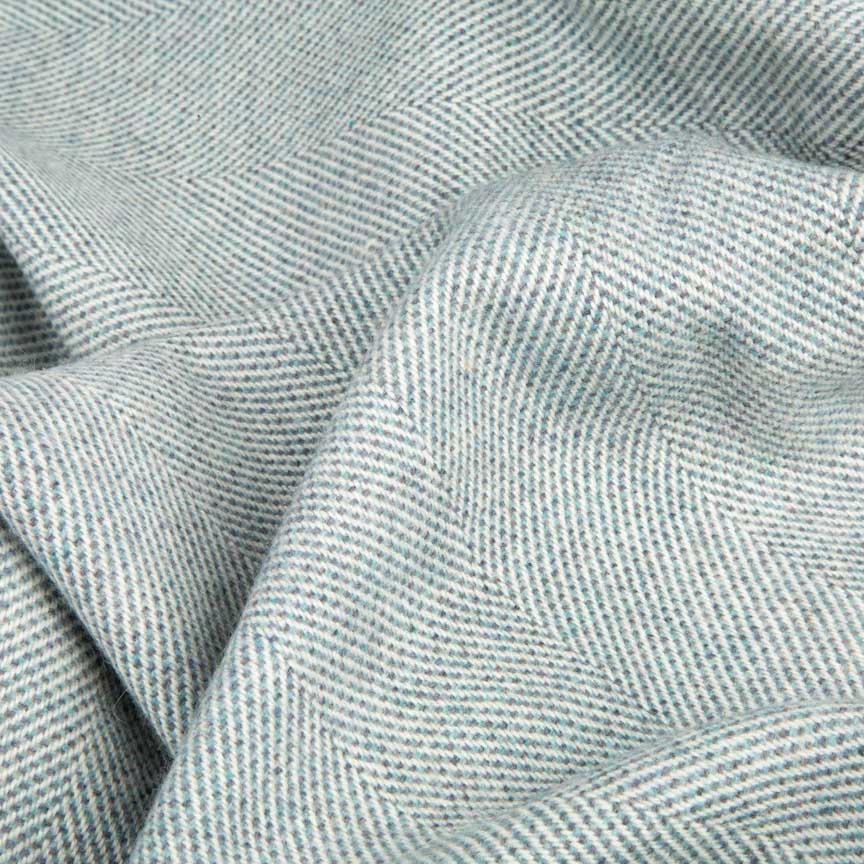 Daydreams - Merino Lambswool Throw - Light Blue