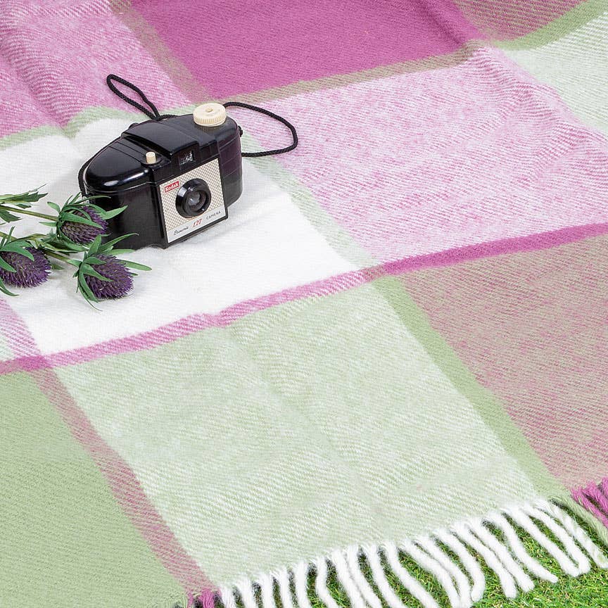 Pure new wool picnic blanket -  Pink Checks